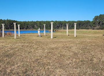 alabama/cotton-bayou/landmark/roman-columns