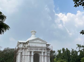 india/puducherry/landmark/aux-combatants-dead-indies-french-homeland-povala