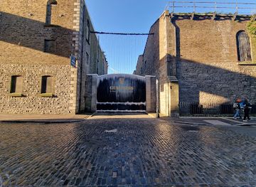 ireland/county-dublin/landmark/stone-upon-stone