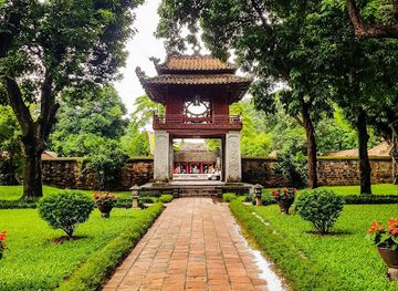vietnam/northwest/landmark/temple-of-literature