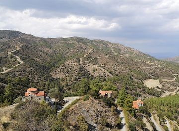 cyprus/machairas-mountains/landmark/makheras