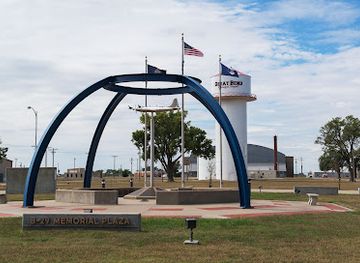 kansas/great-bend-sand-prairie/landmark/b-29-memorial-plaza