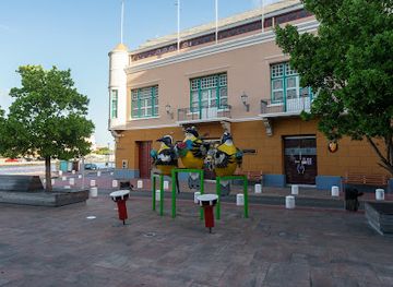 curacao/sta-catharina/landmark/dove-statue