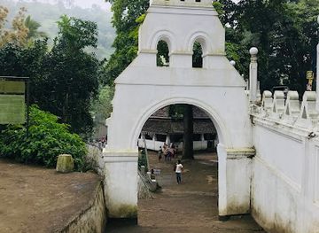 sri-lanka/ella/landmark/dowa-rock-temple