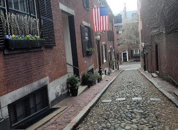 iowa/newton/landmark/beacon-hill