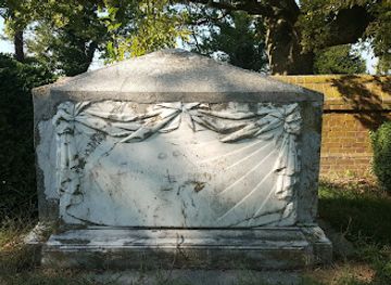 virginia/chesapeake-bay-region/landmark/tomb-of-custis