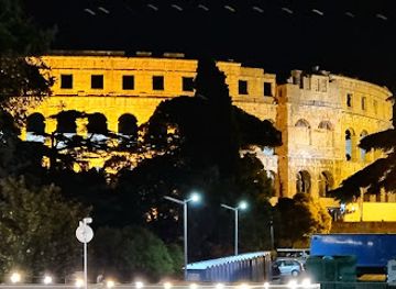 croatia/pula/landmark/pula-boat-tours-adventures-dolphins-sunset-tour-best-things-to-do-in-pula-i-bootsausfluge-boat-europa