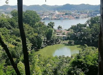 guatemala/flores/landmark/la-danta-restaurante