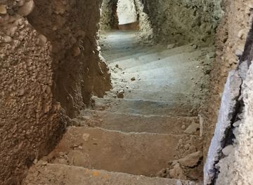 greece/crete/landmark/war-tunnel