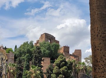 spain/malaga/landmark/fuente-de-los-amorcillos
