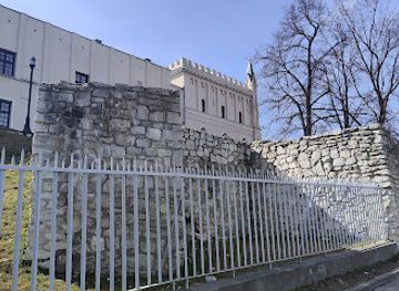 poland/lublin/tatary/landmark/remains-of-the-castle-tower