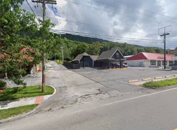 west-virginia/bluefield/landmark/smokers-of-the-two-virginias