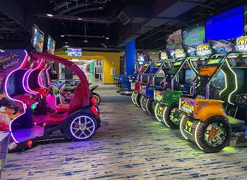 maryland/towson/landmark/round1-bowling-arcade