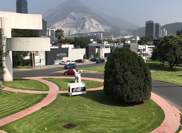 mexico/monterrey/san-pedro-garza-garcia/landmark/monumento-las-banderas