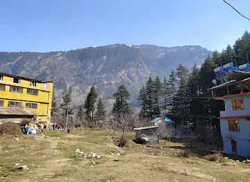 Old Manali snow point
