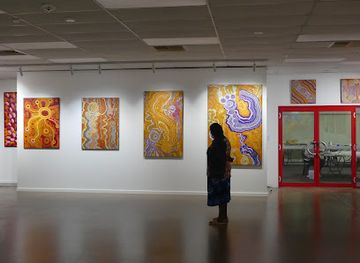 australia/red-centre/landmark/jila-arts