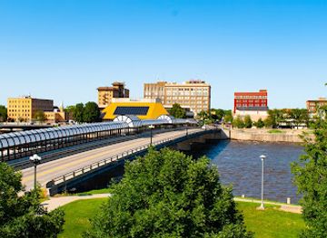 iowa/waterloo/landmark/black-s-building