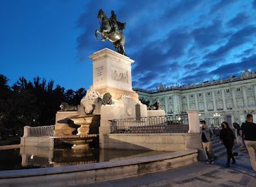 spain/madrid-community/landmark/royal-palace-of-madrid
