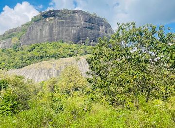 sri-lanka/eastern-province/landmark/nuwaragala-mountain