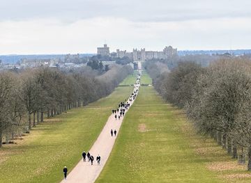 united-kingdom/windsor/landmark/king-george-iii-his-horse-statue