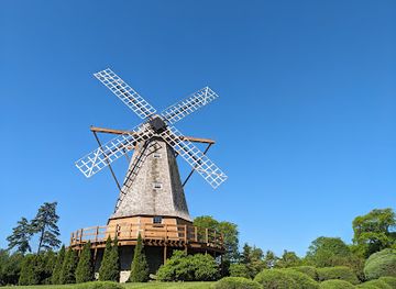 illinois/northern-illinois/landmark/fischer-windmill-historic-site