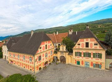austria/wachau/landmark/weingut-holzapfel-gutshofrestaurant-prandtauerhof