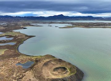 iceland/myvatn-region/landmark/lake-myvatn-view-point