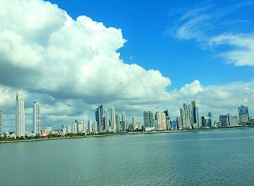 panama/panama-city/landmark/viewpoint-on-cinta-costera