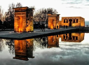 spain/madrid/landmark/templo-de-debod-viewpoint