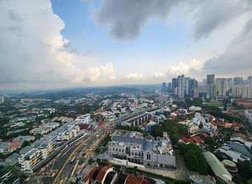 singapore/novena/landmark/royal-square-at-novena-royal-square-medical-centre