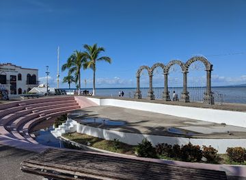 mexico/puerto-vallarta/hotel-zone/landmark/plaza-de-armas
