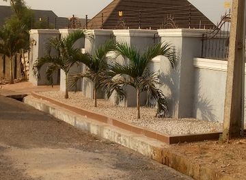 nigeria/enugu/landmark/chinwe-ezeilo-street