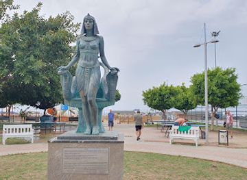 turkiye/alanya/landmark/kleopatra-statue