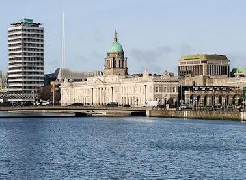 ireland/dublin/landmark/custom-house-quay