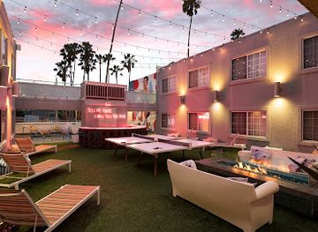 california/venice-beach/landmark/the-kinney-venice-beach