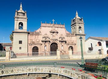 peru/ayacucho/landmark/ayacucho-cathedral