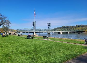 minnesota/stillwater/landmark/stillwater-trolley-co