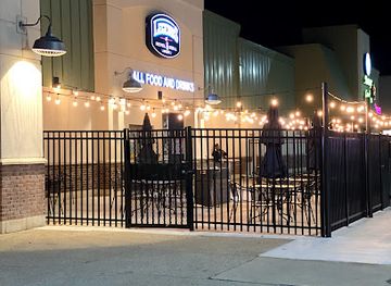 michigan/kalamazoo/landmark/revel-roll-west