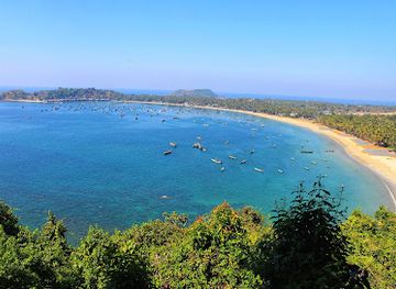 myanmar-burma/ngapali-beach/landmark/tilawkasayambhu-buddha-statue