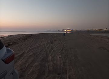 qatar/fuwairit-beach/landmark/shateh-al-fuweirt