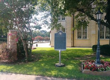 texas/irving/landmark/irving-first-baptist-church-texas-state-historical-marker