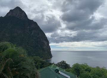 saint-lucia/malgretoute/landmark/the-mango-tree