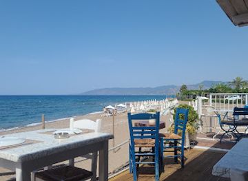 cyprus/latchi-beach/landmark/periyiali-restaurant