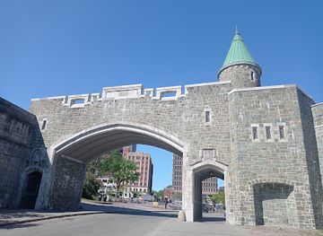canada/quebec-city/saint-jean-baptiste/landmark/st-jean-gate