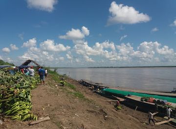 peru/south-coast/landmark/puerto-el-cruce