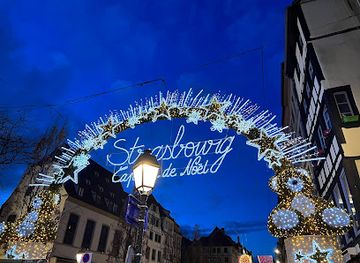 france/strasbourg/landmark/porte-d-entree-de-la-capitale-de-noel