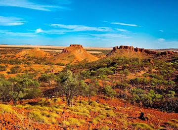 australia/outback/landmark/outback-aussie-tours-tours-cruises