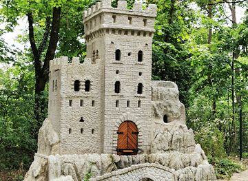 austria/vienna-woods/landmark/theresienwarte