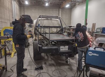 nebraska/north-platte/landmark/north-platte-cruise-night