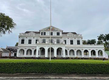 suriname/brokopondo/landmark/presidential-palace